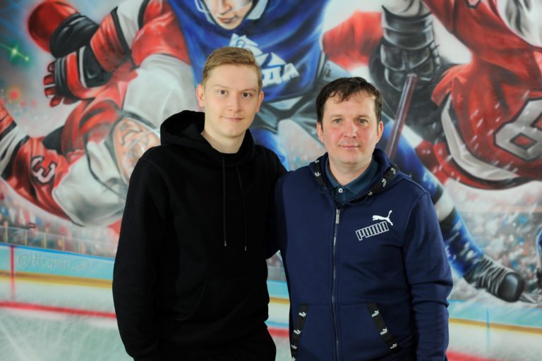 Интервью с воспитанником алтайского хоккея Василием Глотовым